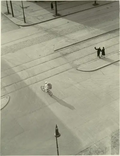 7 A.M. (Novoroční ráno), László Moholy-Nagy