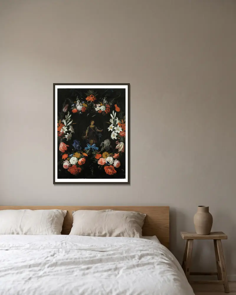 Garland of Flowers av Abraham Mignon inramad på en vägg