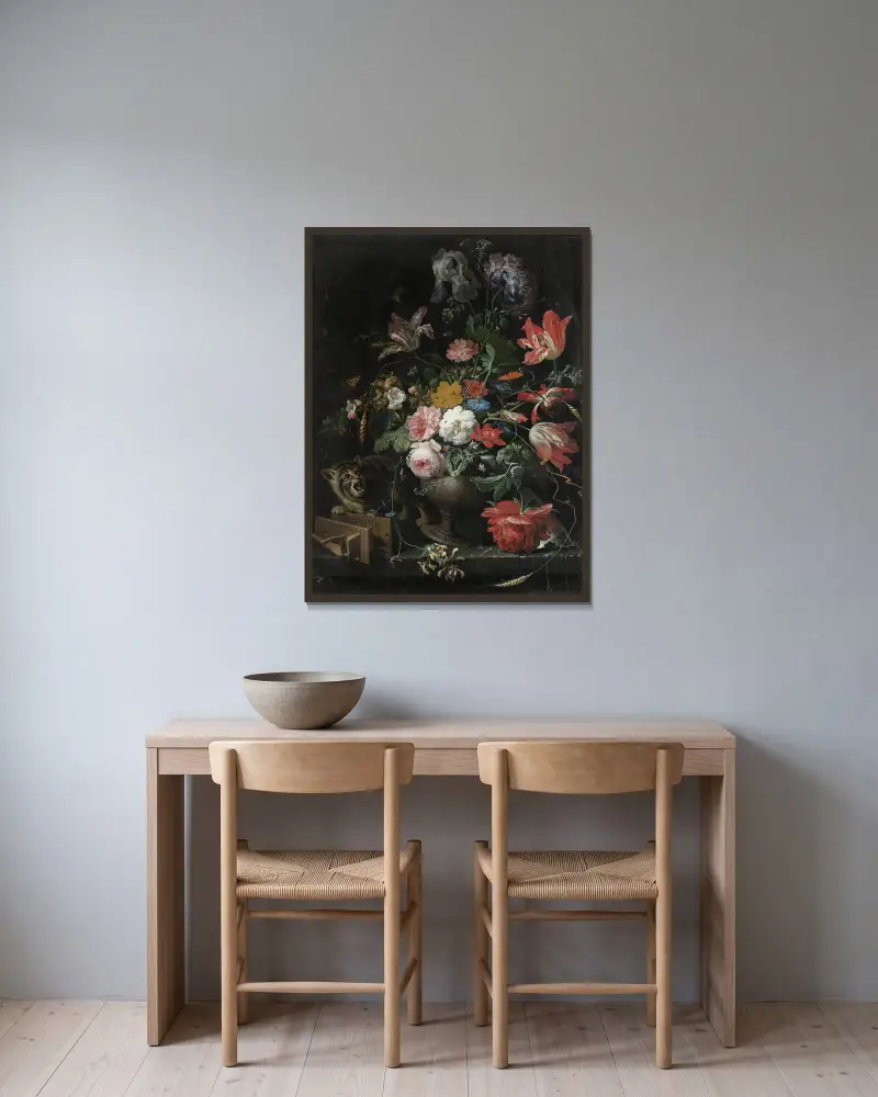 Der umgestürzte Blumenstrauß von Abraham Mignon gerahmt an einer Wand