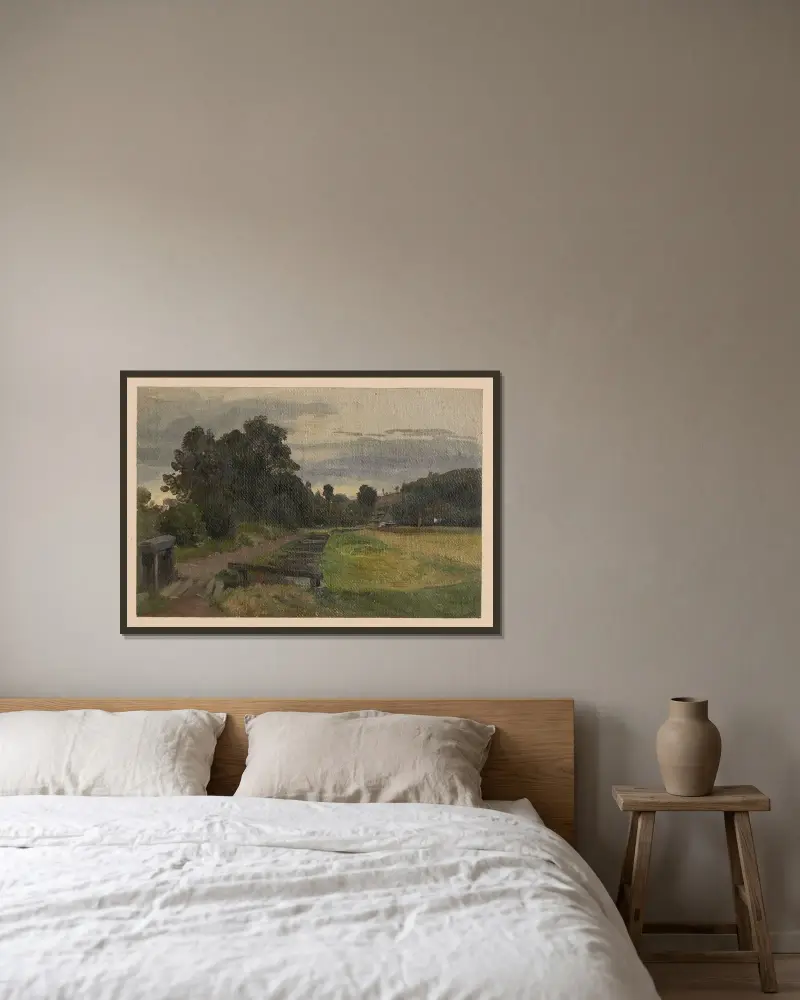 Utsikt mot ett hus och en träbro i Pełcznica av Adolf Dressler inramad på en vägg