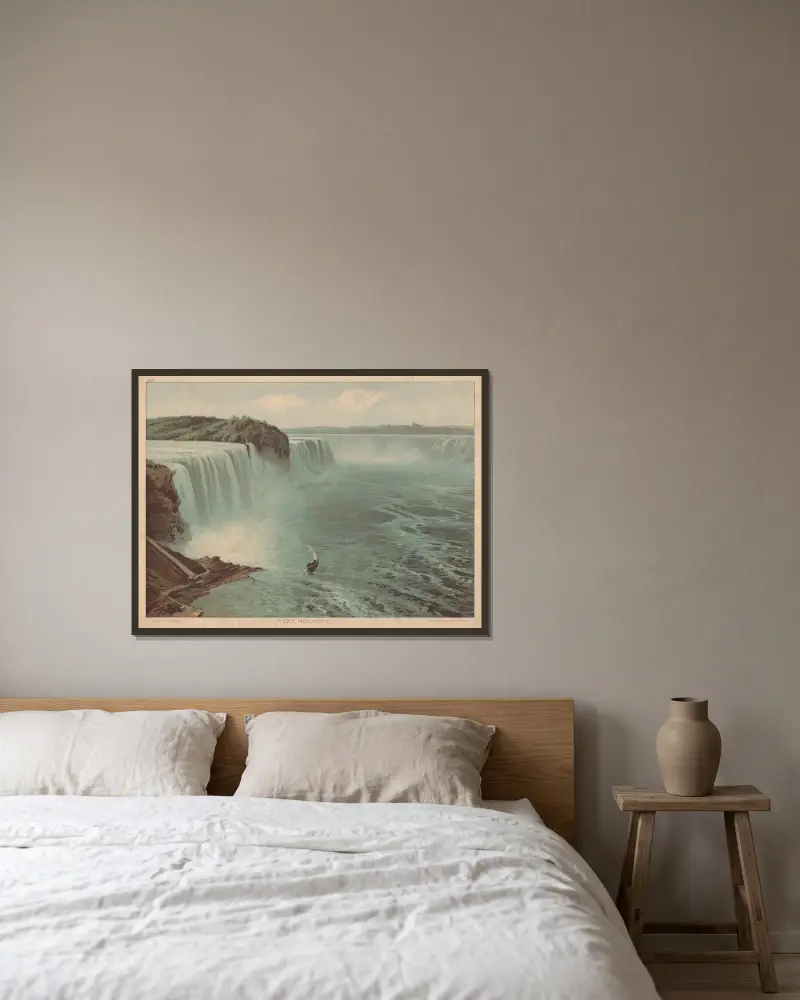 Der Niagarafall von Adolf Lehmann gerahmt an einer Wand