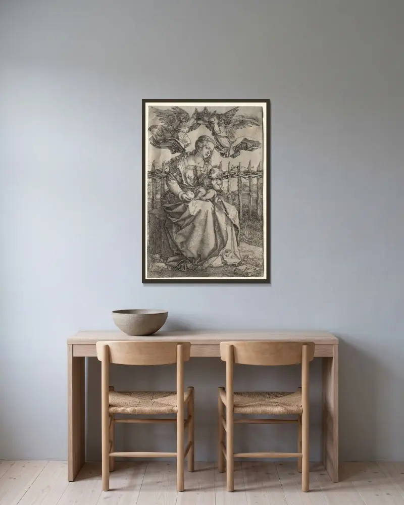 The Virgin Crowned by Two Angels av Albrecht Dürer inramad på en vägg