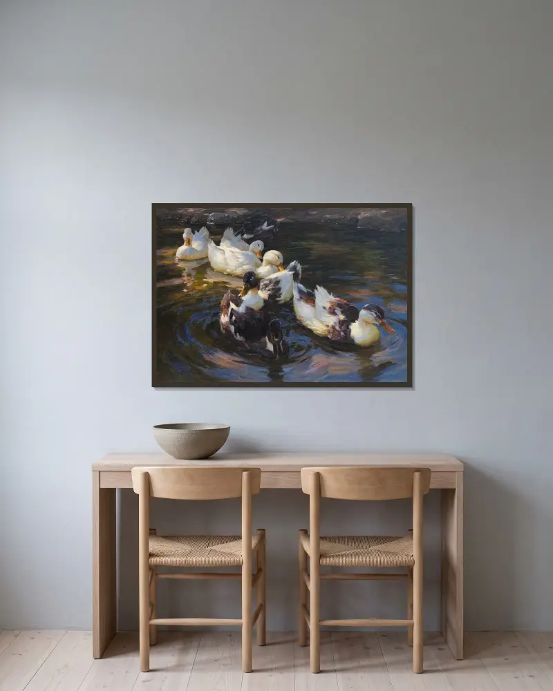 Ankor i morgonsol (Ankor i blått vatten) av Alexander Koester inramad på en vägg