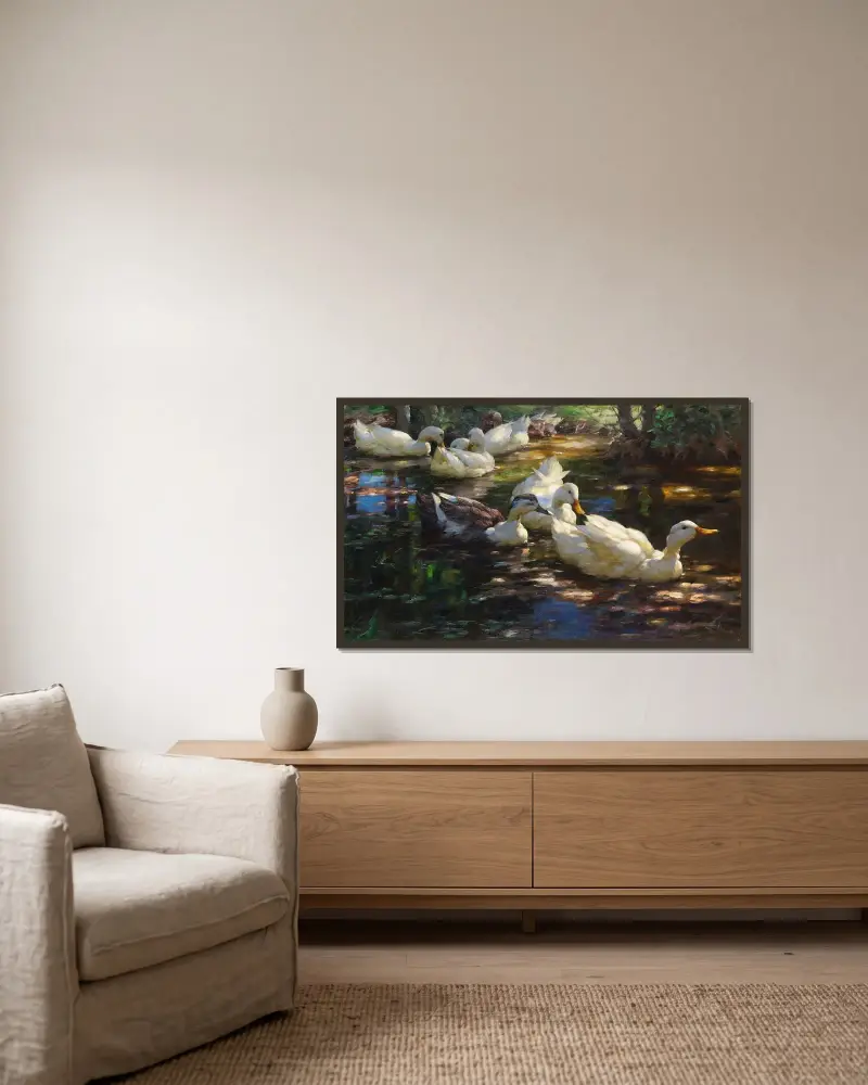 Sieben Enten im schattigen Waldteich von Alexander Koester gerahmt an einer Wand