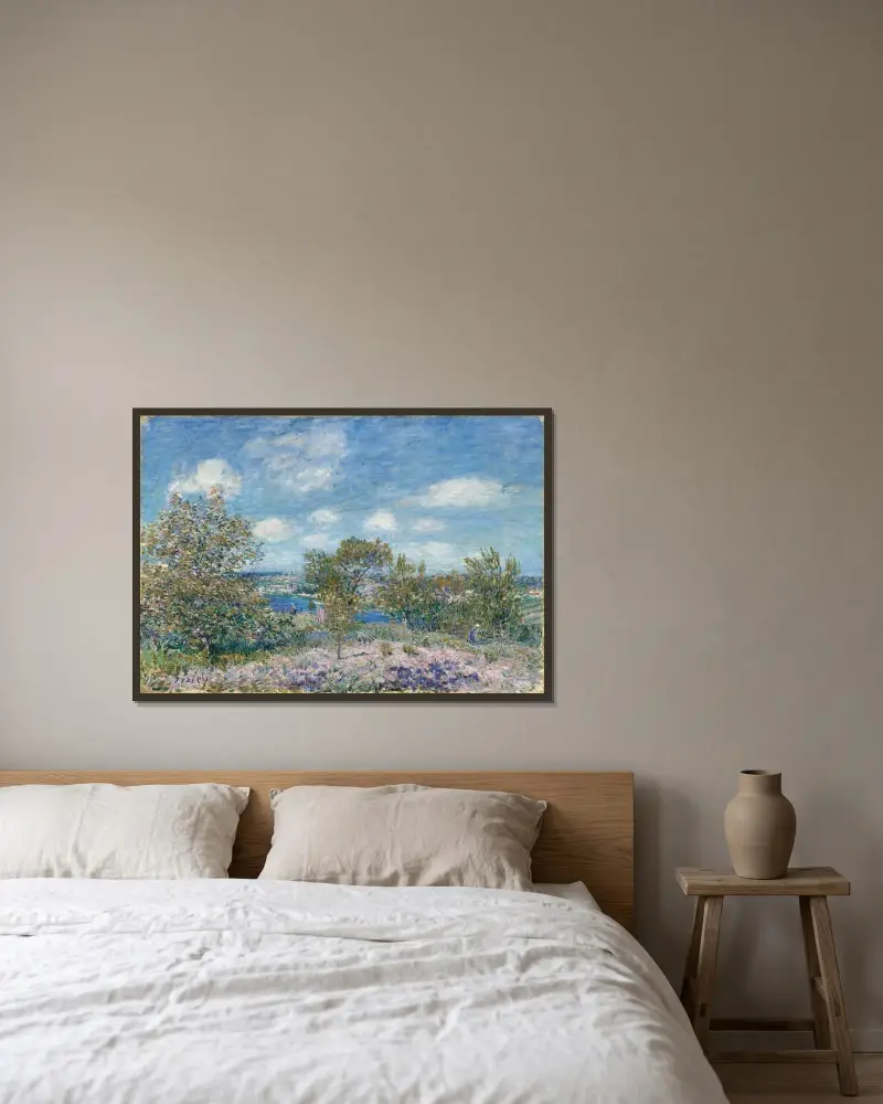 Après-midi de mai à By, près de Moret-sur-Loing av Alfred Sisley inramad på en vägg