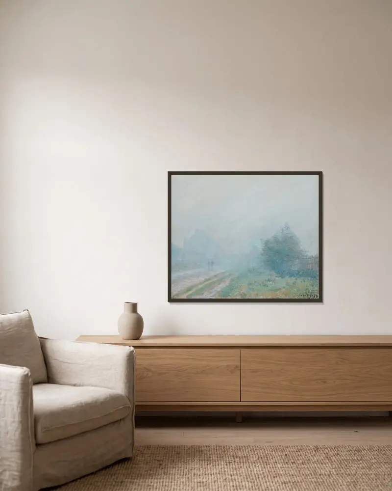Herbstnebel von Alfred Sisley gerahmt an einer Wand