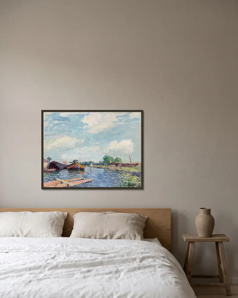 Canal du Loing à Saint-Mammès av Alfred Sisley inramad på en vägg