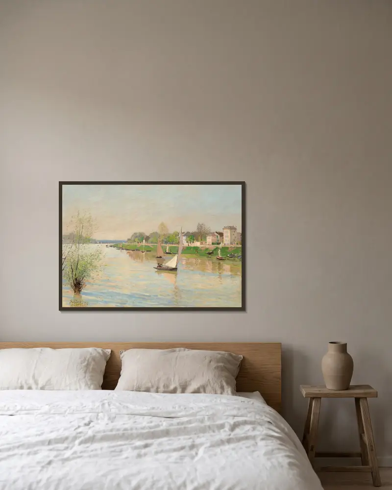 La Seine à Argenteuil av Alfred Sisley inramad på en vägg