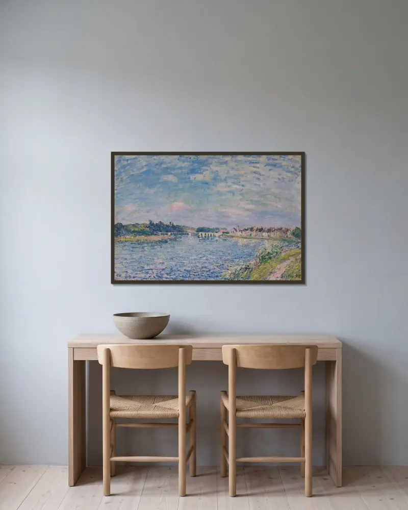 La Seine à Saint-Mammès, le soir av Alfred Sisley inramad på en vägg