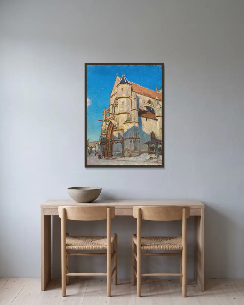 L’Eglise de Moret (le soir) av Alfred Sisley inramad på en vägg