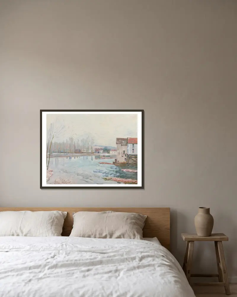Winter in Moret von Alfred Sisley gerahmt an einer Wand