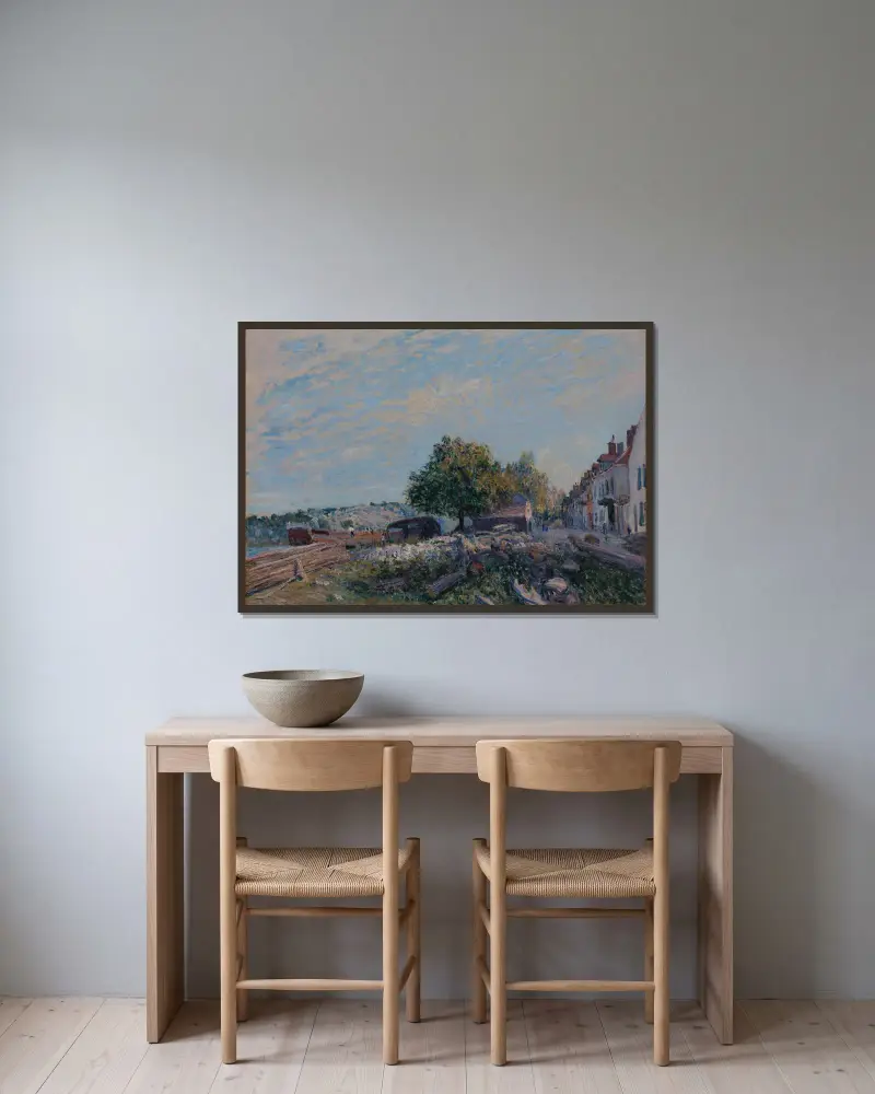 Saint Mammès-Morning av Alfred Sisley inramad på en vägg