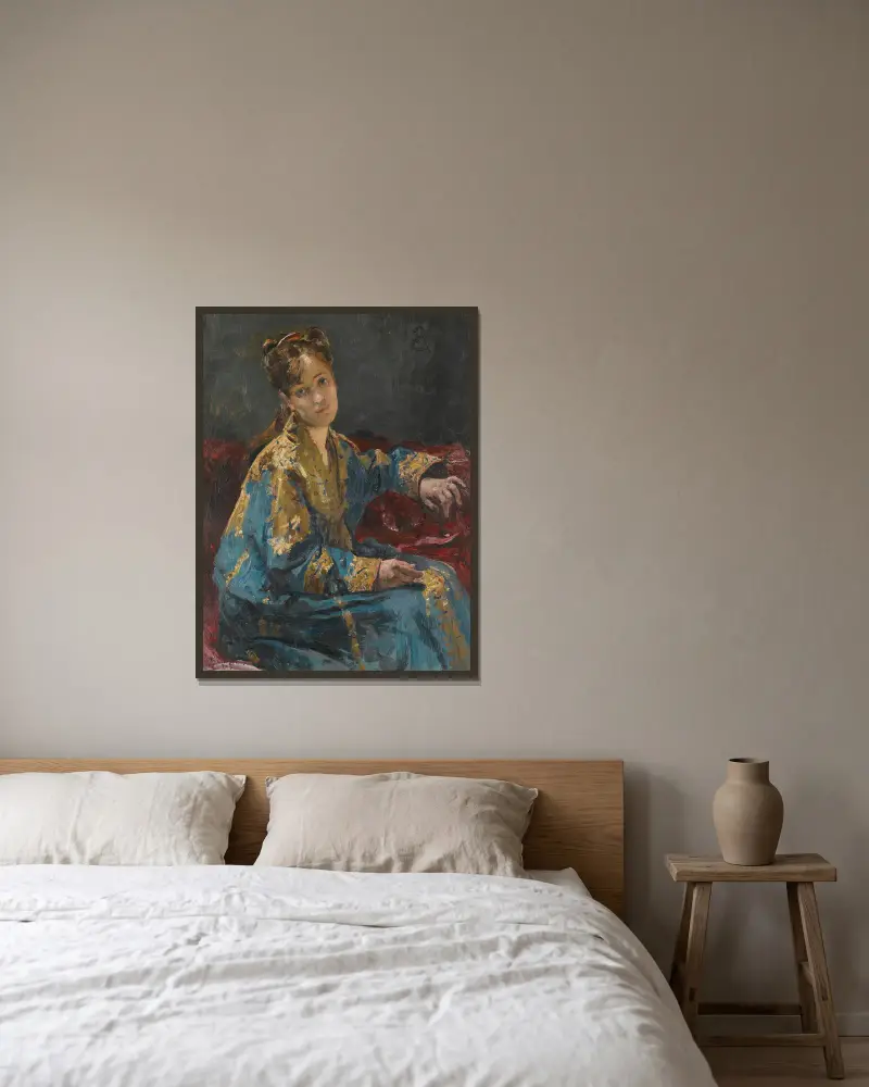 Die Dame in Blau von Alfred Stevens gerahmt an einer Wand