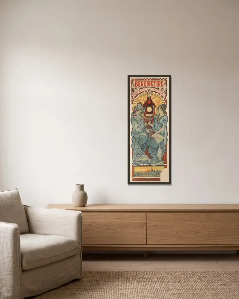 Bénédictine, Alphonse Mucha w ramie na ścianie