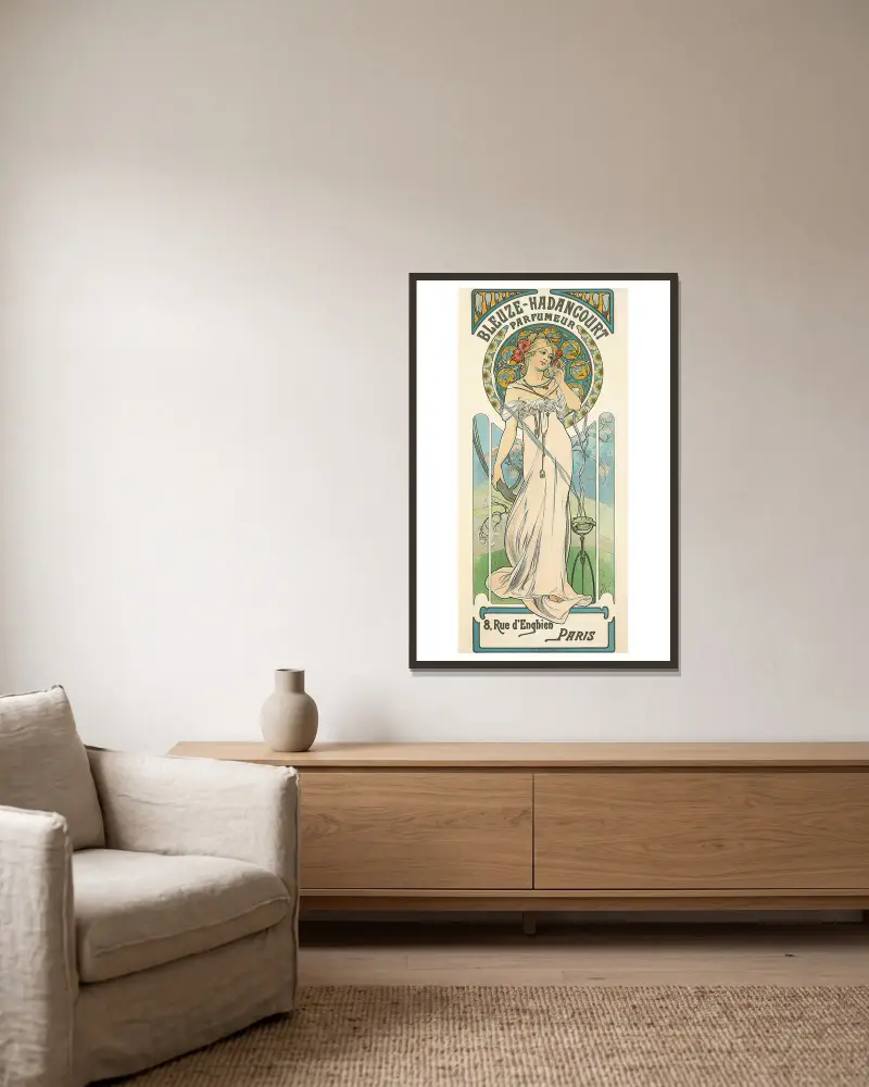 Bleuze-Hadancourt Parfumeur, Alphonse Mucha w ramie na ścianie