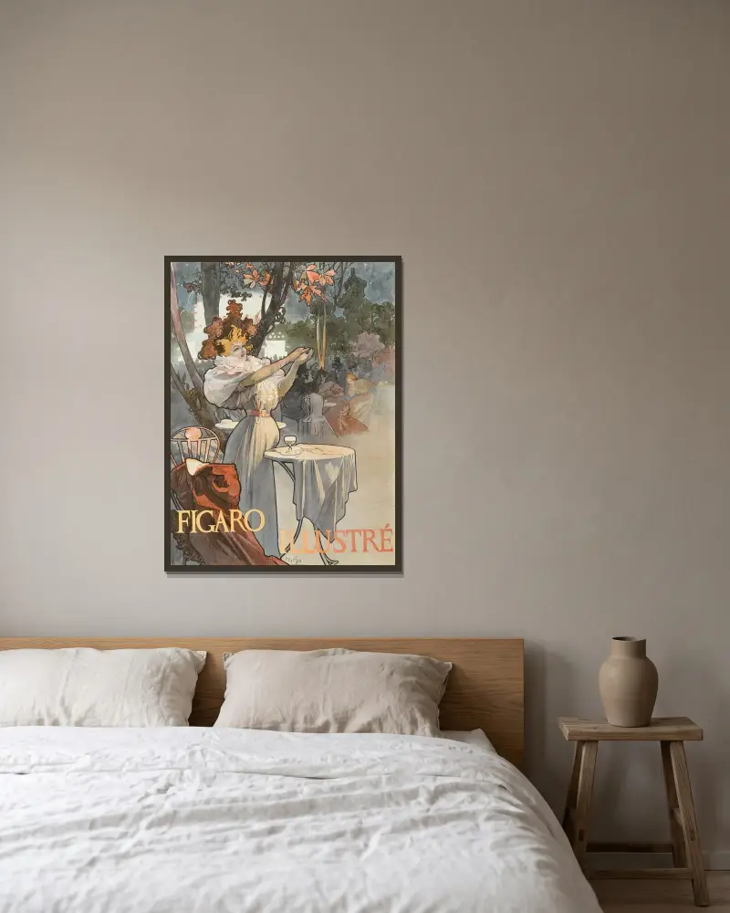 Figaro, Alphonse Mucha v rámu na stěně