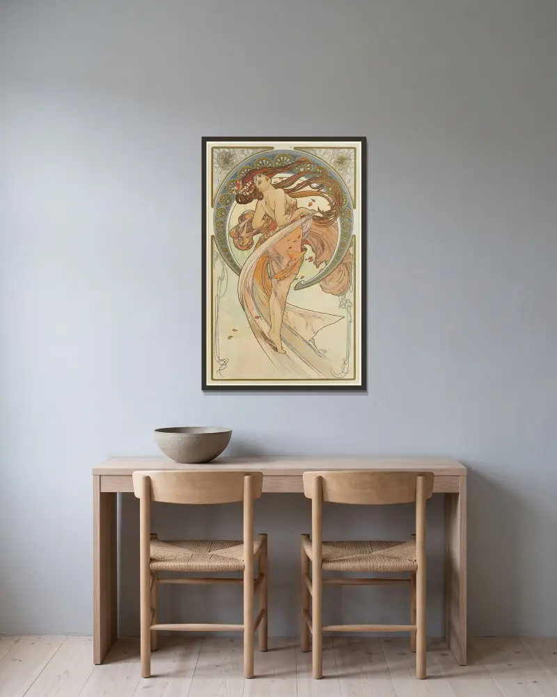 Die Künste 2 von Alphonse Mucha gerahmt an einer Wand