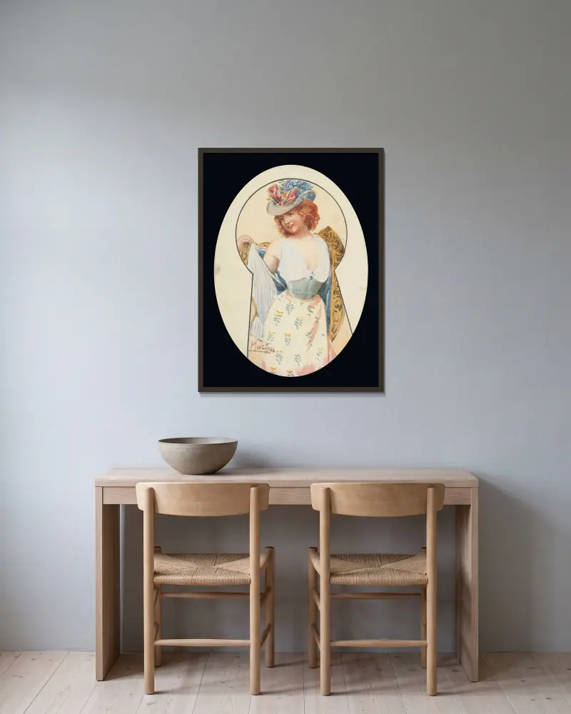 Skrze klíčovou dírku, Alphonse Mucha v rámu na stěně