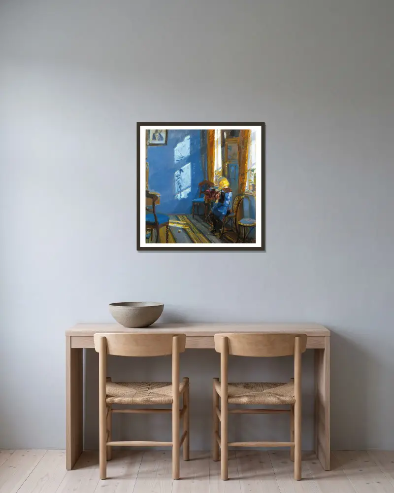 Sonnenlicht im blauen Zimmer von Anna Ancher gerahmt an einer Wand