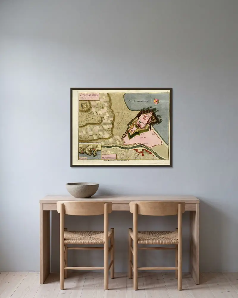 Plan de la ville et chateau de Nice av Anna Beek inramad på en vägg