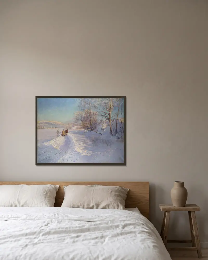 En vintermorgon efter snöfall i Dalarna av Anshelm Schultzberg inramad på en vägg