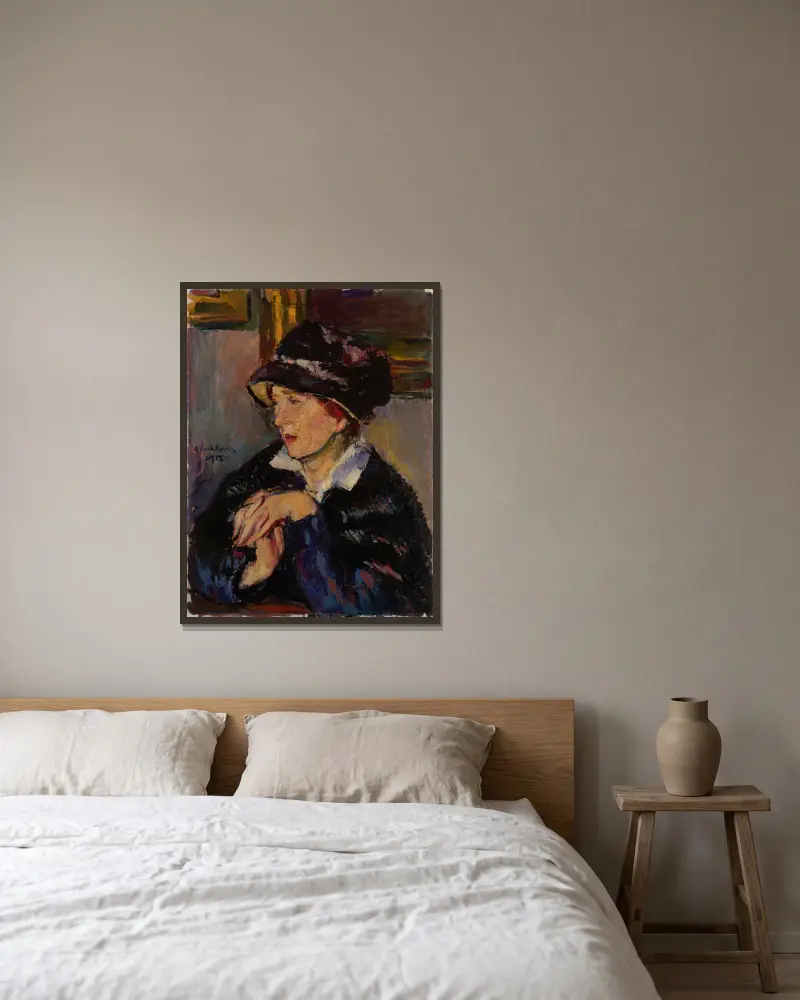 Woman with a Dark Hat av Anton Faistauer inramad på en vägg