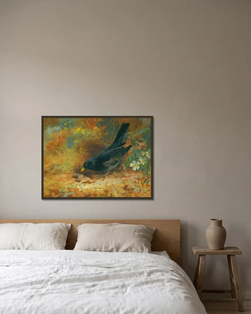 Blackbird av Archibald Thorburn inramad på en vägg