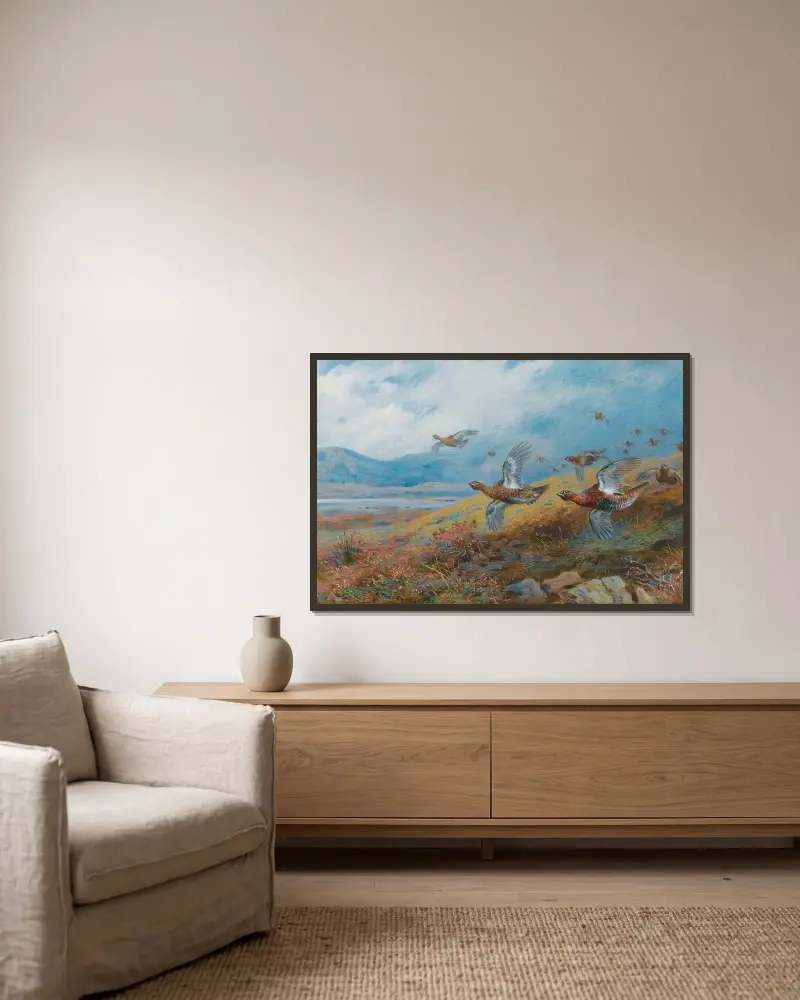 Auerhuhn-Balz von Archibald Thorburn gerahmt an einer Wand