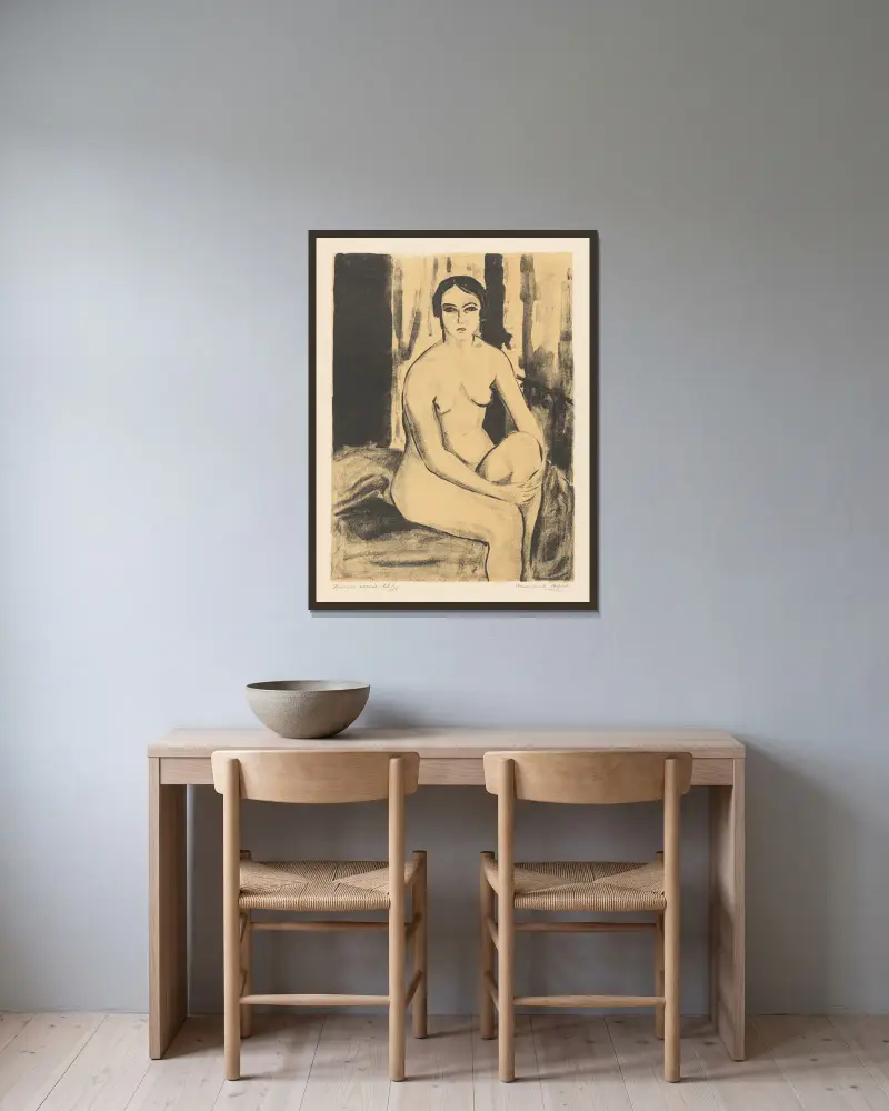 Femme assise av Armand Apol inramad på en vägg