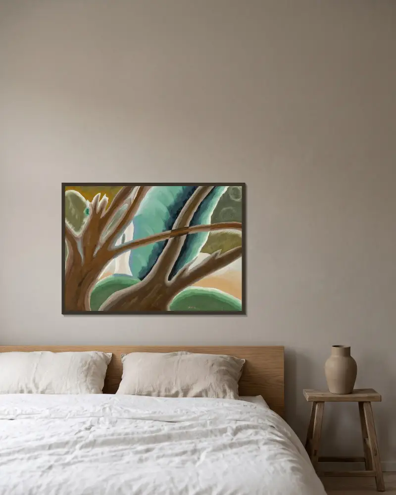 Zwei braune Bäume von Arthur Dove gerahmt an einer Wand