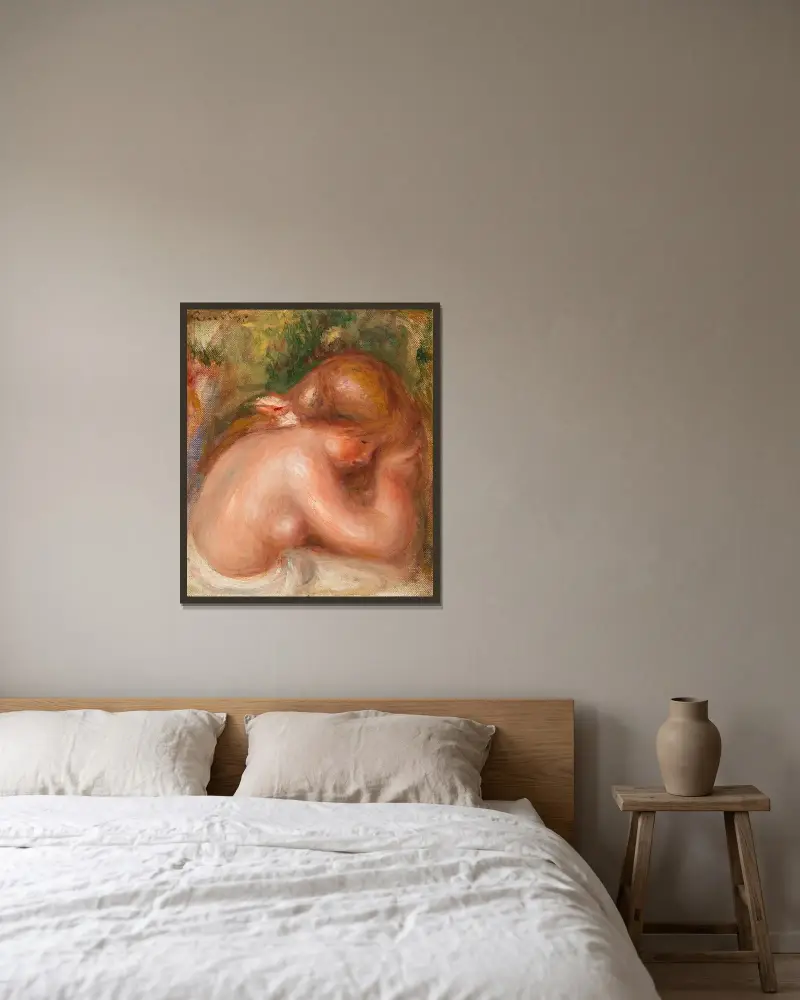 Nude Torso of Young Girl (Torse nu de jeune fille) av Pierre-Auguste Renoir inramad på en vägg
