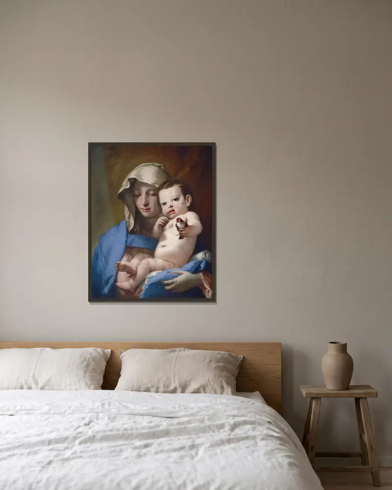 Madonnan med steglitsen av Giovanni Battista Tiepolo inramad på en vägg
