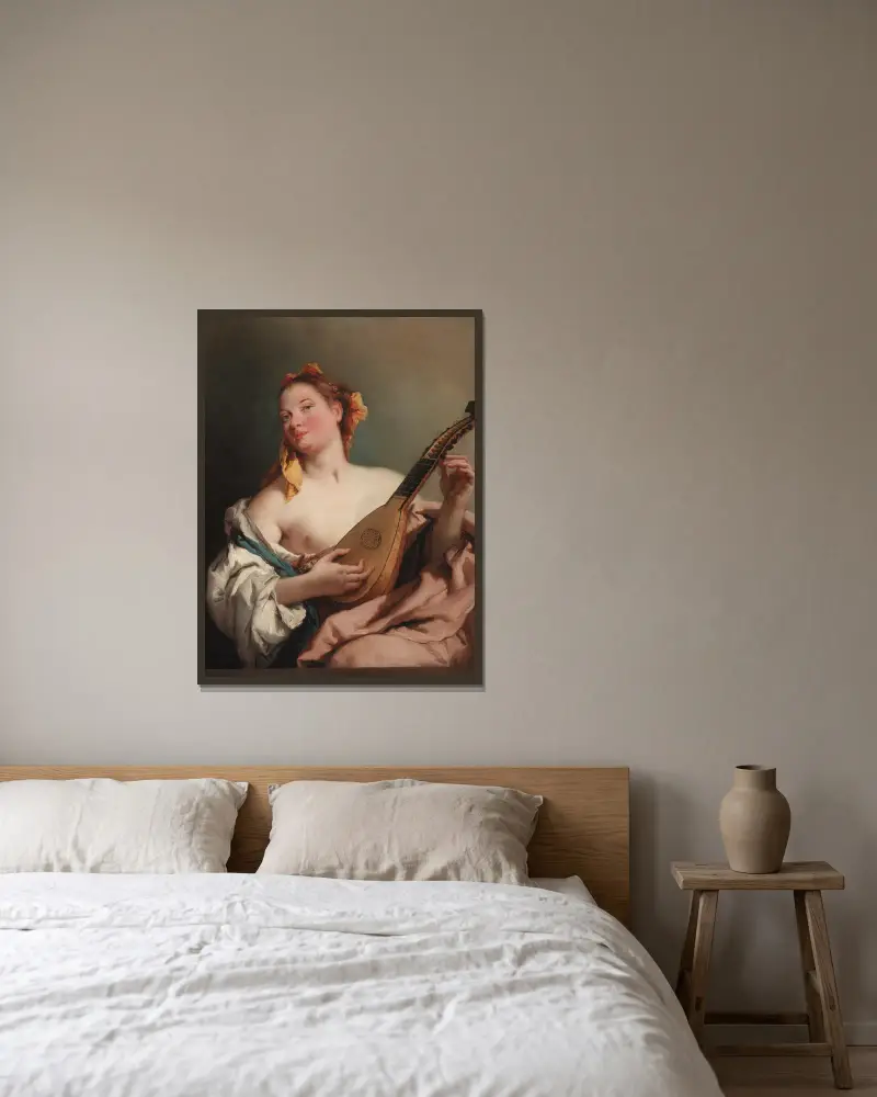 Woman with a Mandolin av Giovanni Battista Tiepolo inramad på en vägg