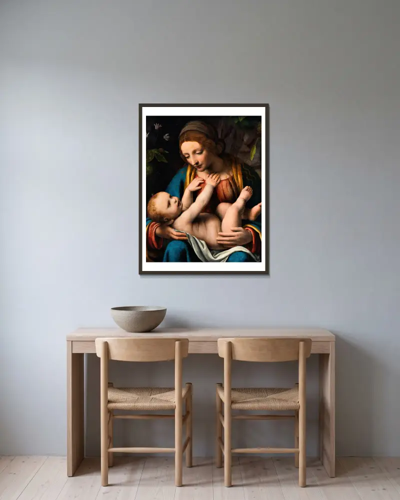 Madonna with the Christ Child av Bernardino Luini inramad på en vägg