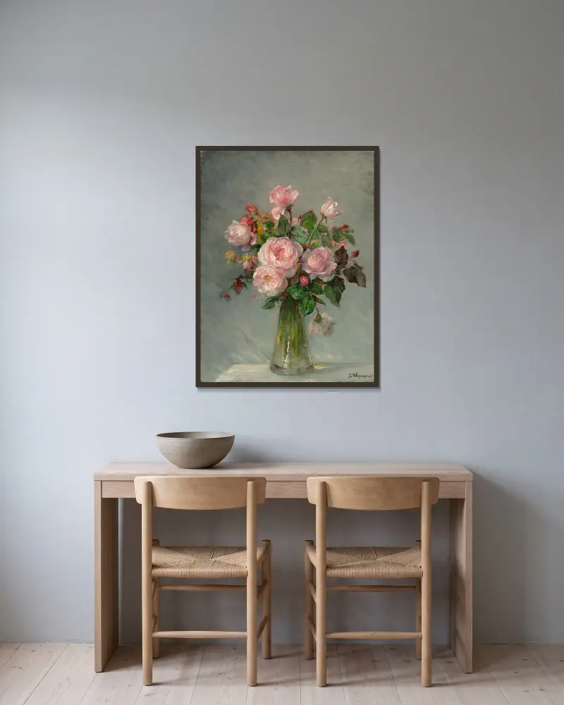 Roses in a glass vase av Bertha Wegmann inramad på en vägg