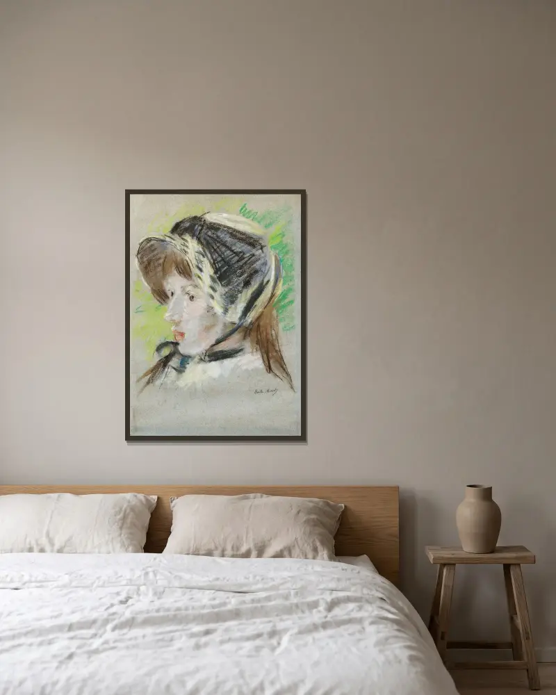Jeanne Pontillon À La Capeline av Berthe Morisot inramad på en vägg