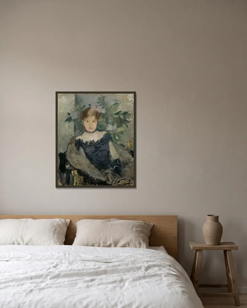 Czarny stanik, Berthe Morisot w ramie na ścianie