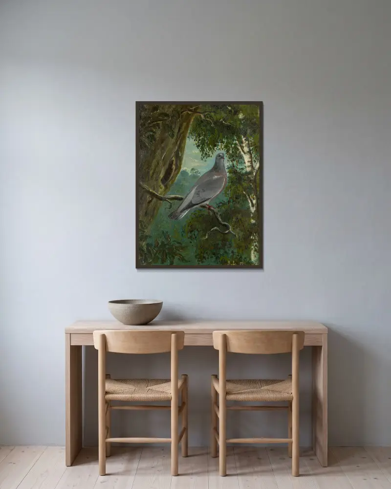 Hohltaube von Bruno Liljefors gerahmt an einer Wand