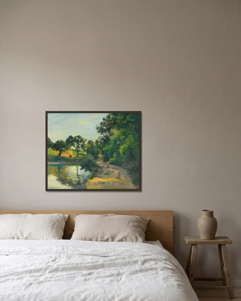 L’étang Au Soleil Couchant, Montfoucault av Camille Pissarro inramad på en vägg