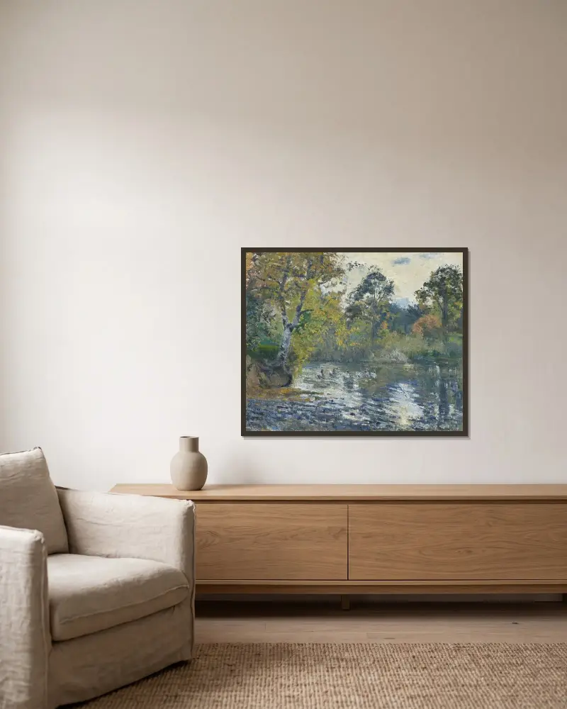 L’Étang de Montfoucault av Camille Pissarro inramad på en vägg