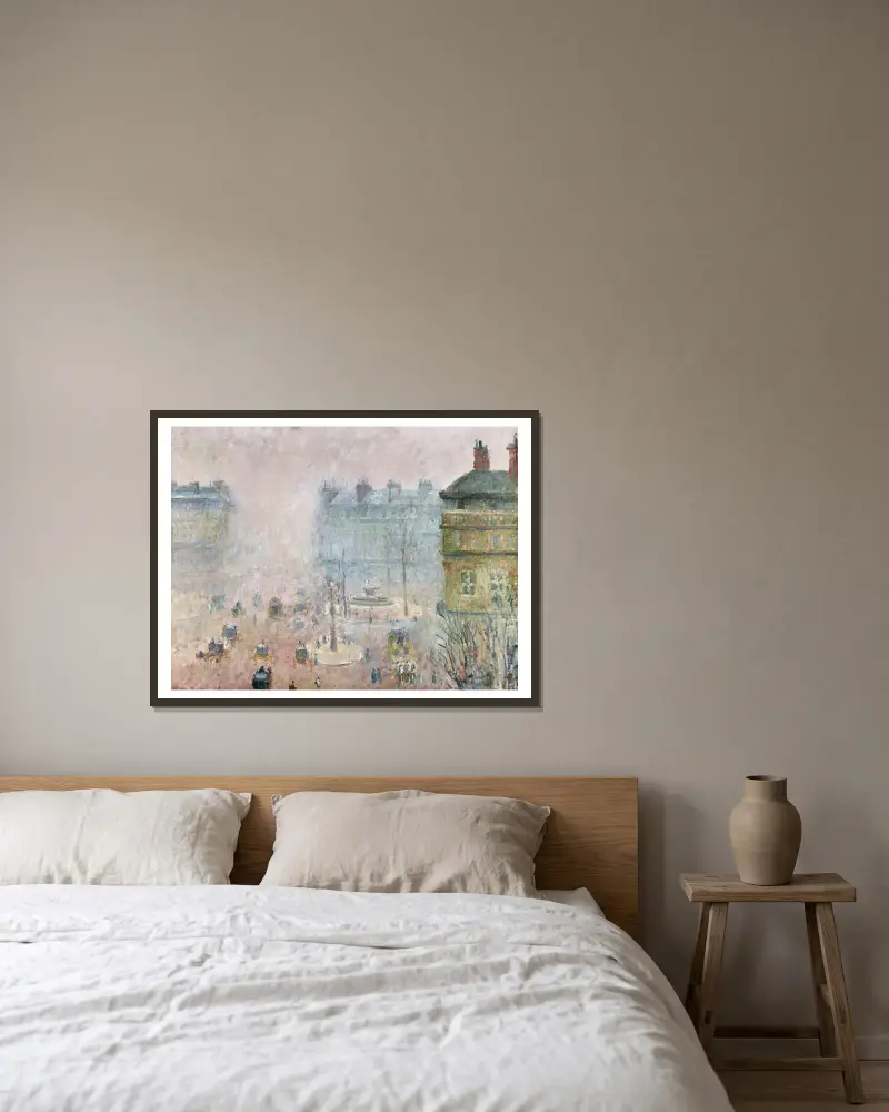 Place du Theatre Francais,Fog Effect av Camille Pissarro inramad på en vägg