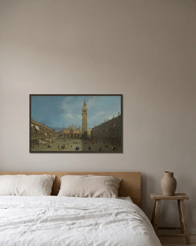 Piazza San Marco von Canaletto gerahmt an einer Wand