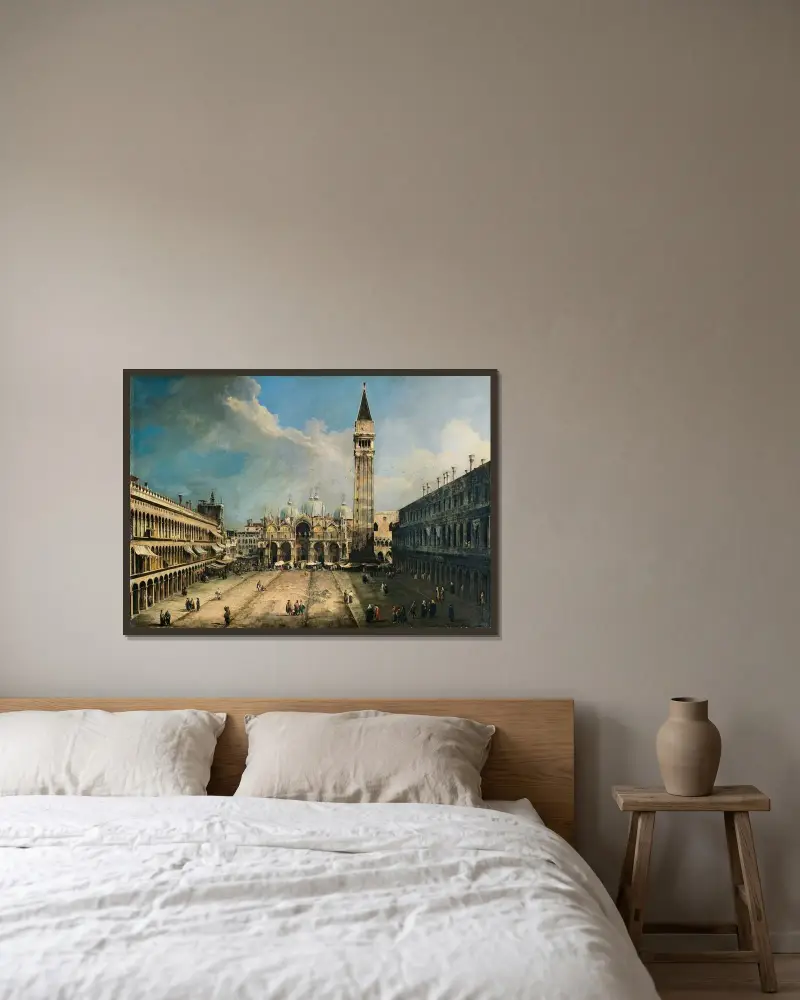 The Piazza San Marco in Venice av Canaletto inramad på en vägg