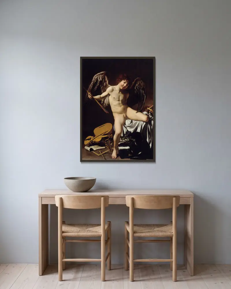 Amor Vincit Omnia von Caravaggio gerahmt an einer Wand