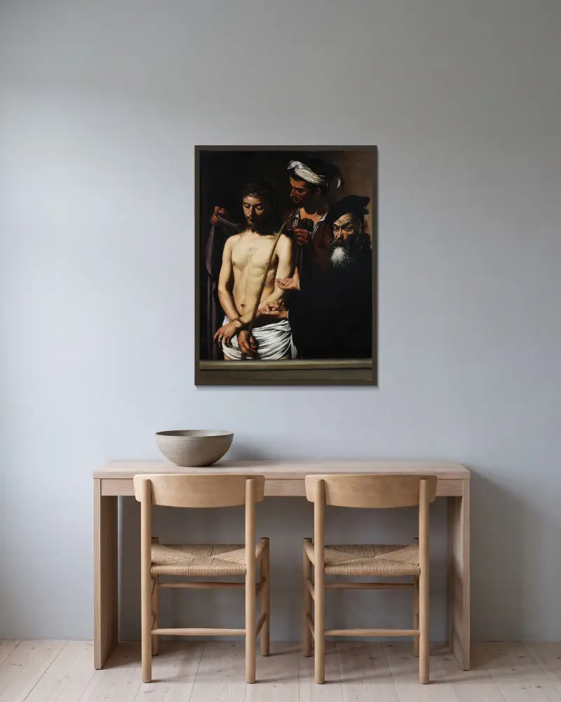 Ecce Homo von Caravaggio gerahmt an einer Wand