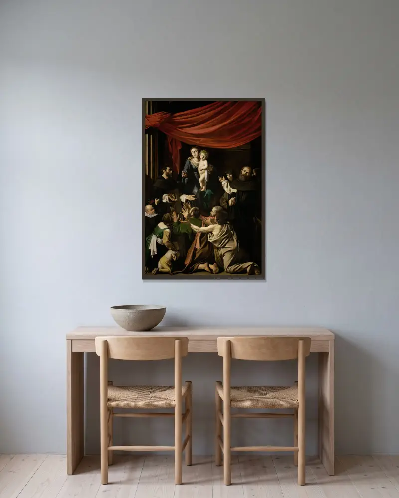 Madonna of the Rosary av Caravaggio inramad på en vägg