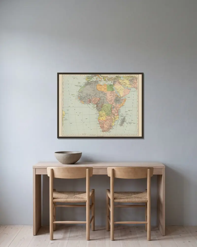 Afrika, Staatenkarte av Carl Diercke inramad på en vägg