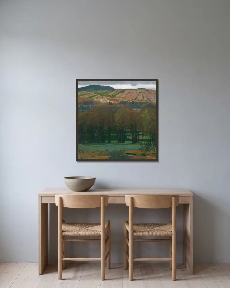 Blick von Heiligenstadt auf den Nußberg von Carl Moll gerahmt an einer Wand