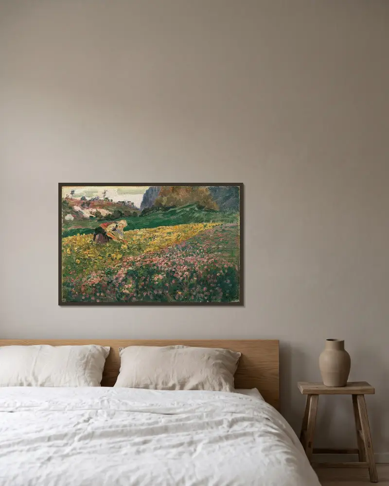 Flicka i blomsteräng av Carl Moll inramad på en vägg