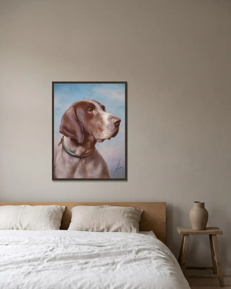 Hundeporträt von Carl Reichert gerahmt an einer Wand